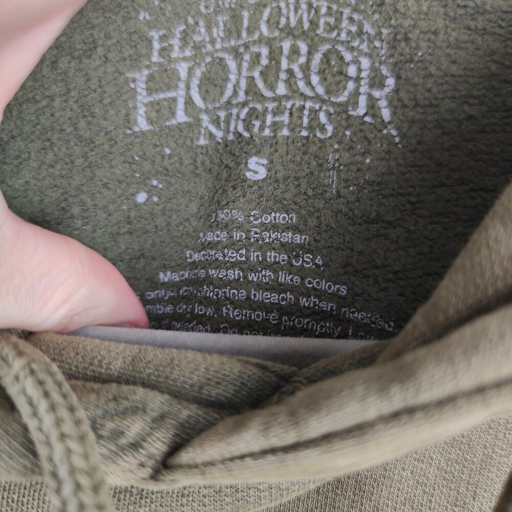 Universal Studios Halloween Horror Nights Hoodie Small Olive Green‎ 2023 FLAW - Picture 7 of 9